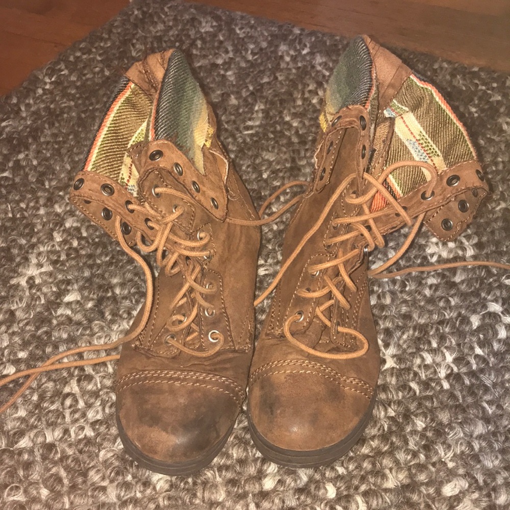 Brown Patch Fold Over Combat Boots Size 9